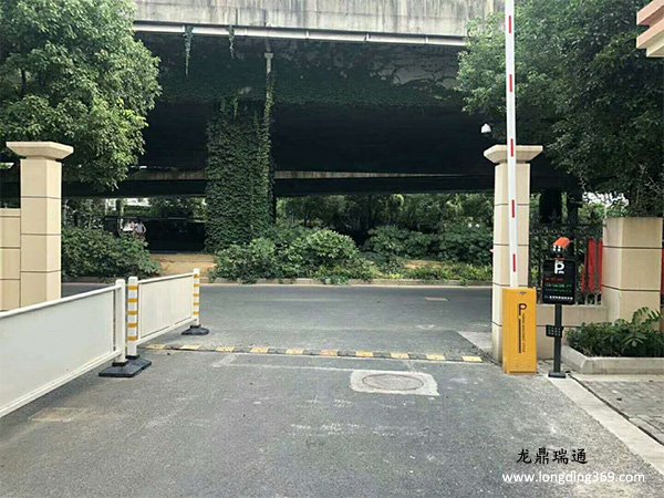 智能車牌識別系統