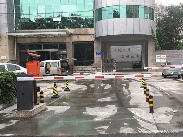 廊坊固安國稅車牌識別系統實拍