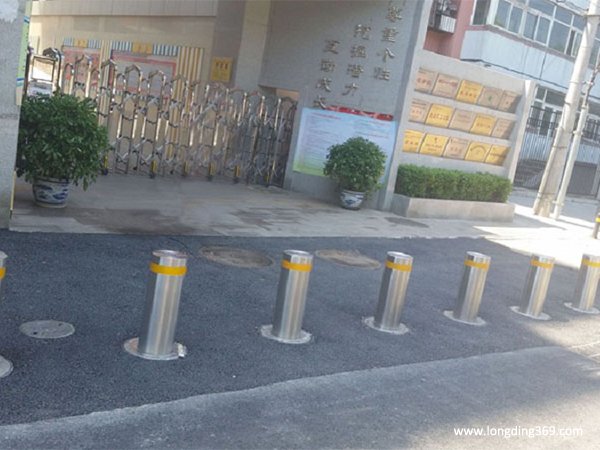 朝陽區升降柱擋車樁：學校大門出入口